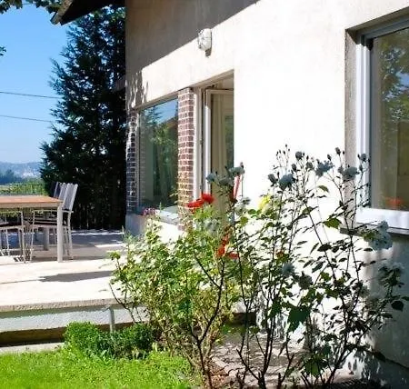 Sternentor Apartment *